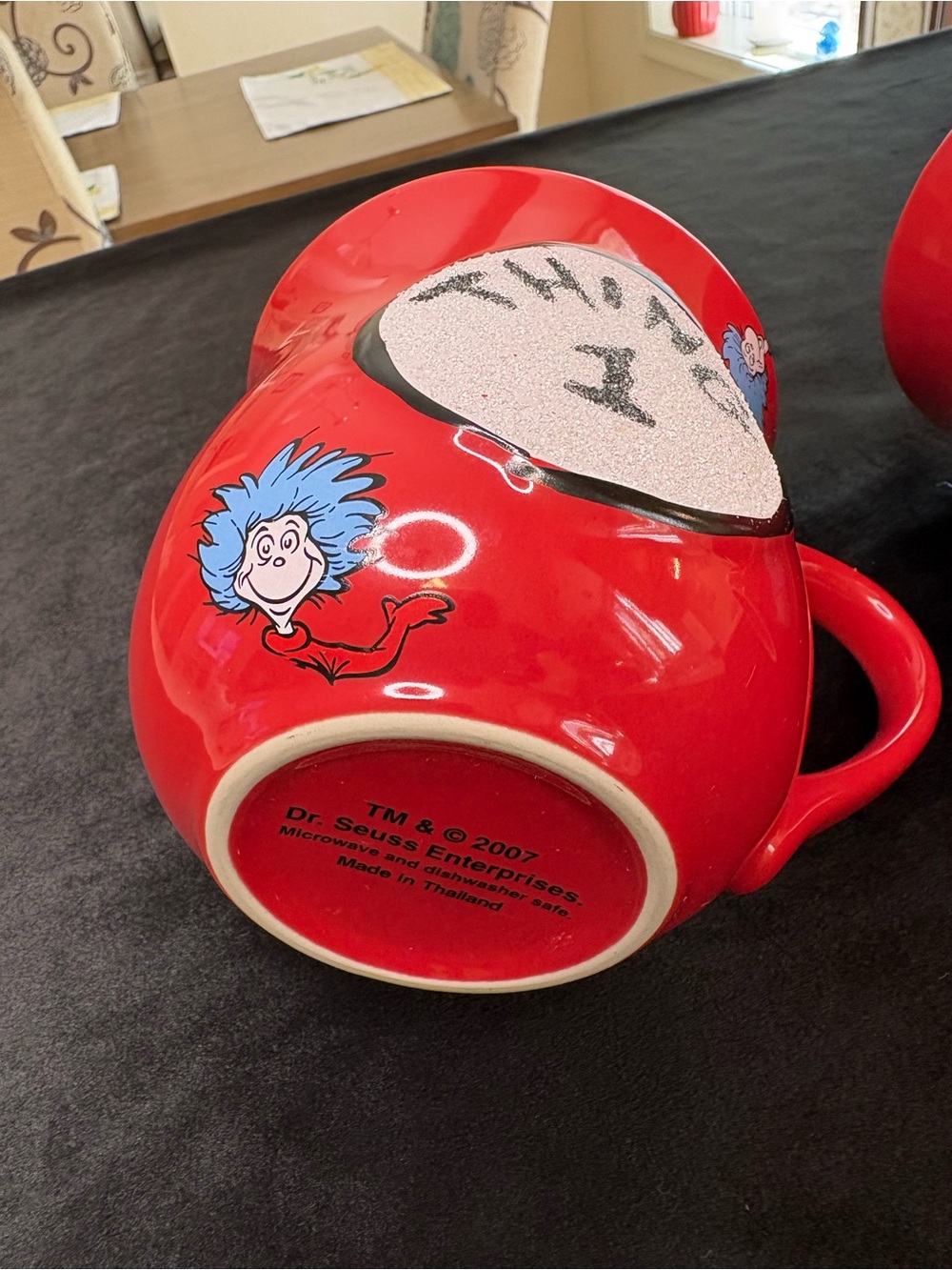 Universal Studios "Thing 1" and "Thing 2" Red Ceramic Mug Set - Picture 8 of 11